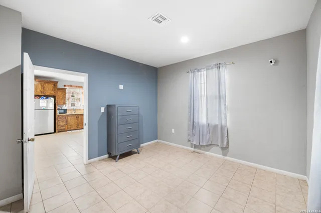 $250,000 | 22914 Skila Drive, Elmendorf, TX 78112