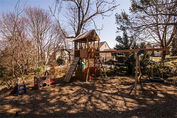 15 Robinhood Road Winchester, MA 01890 - Photo 28 of 30 Gallery Image 28