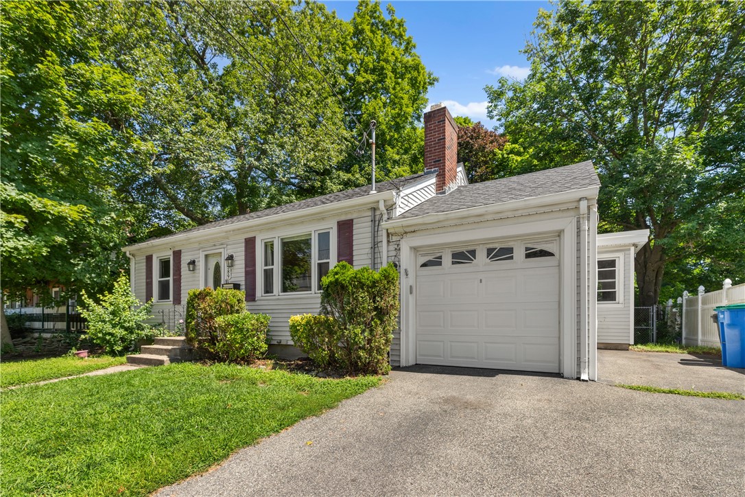 389 Great Road Lincoln, RI 02865 - Photo 23 of 24 Gallery Image 23