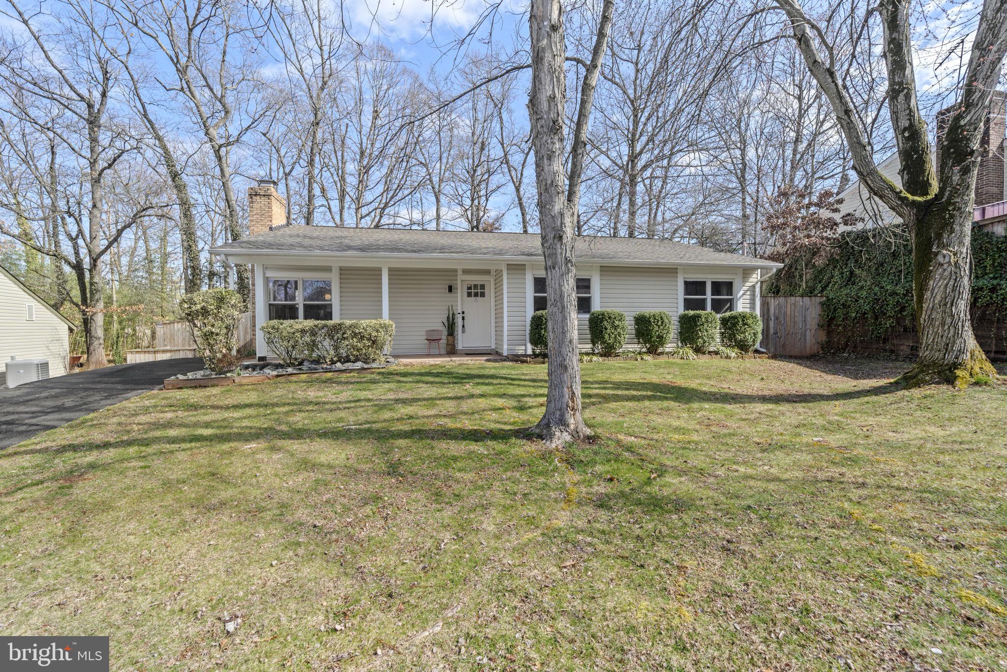 6 Oak Shade Road Sterling, VA 20164 - Photo 2 of 35 Gallery Image 2