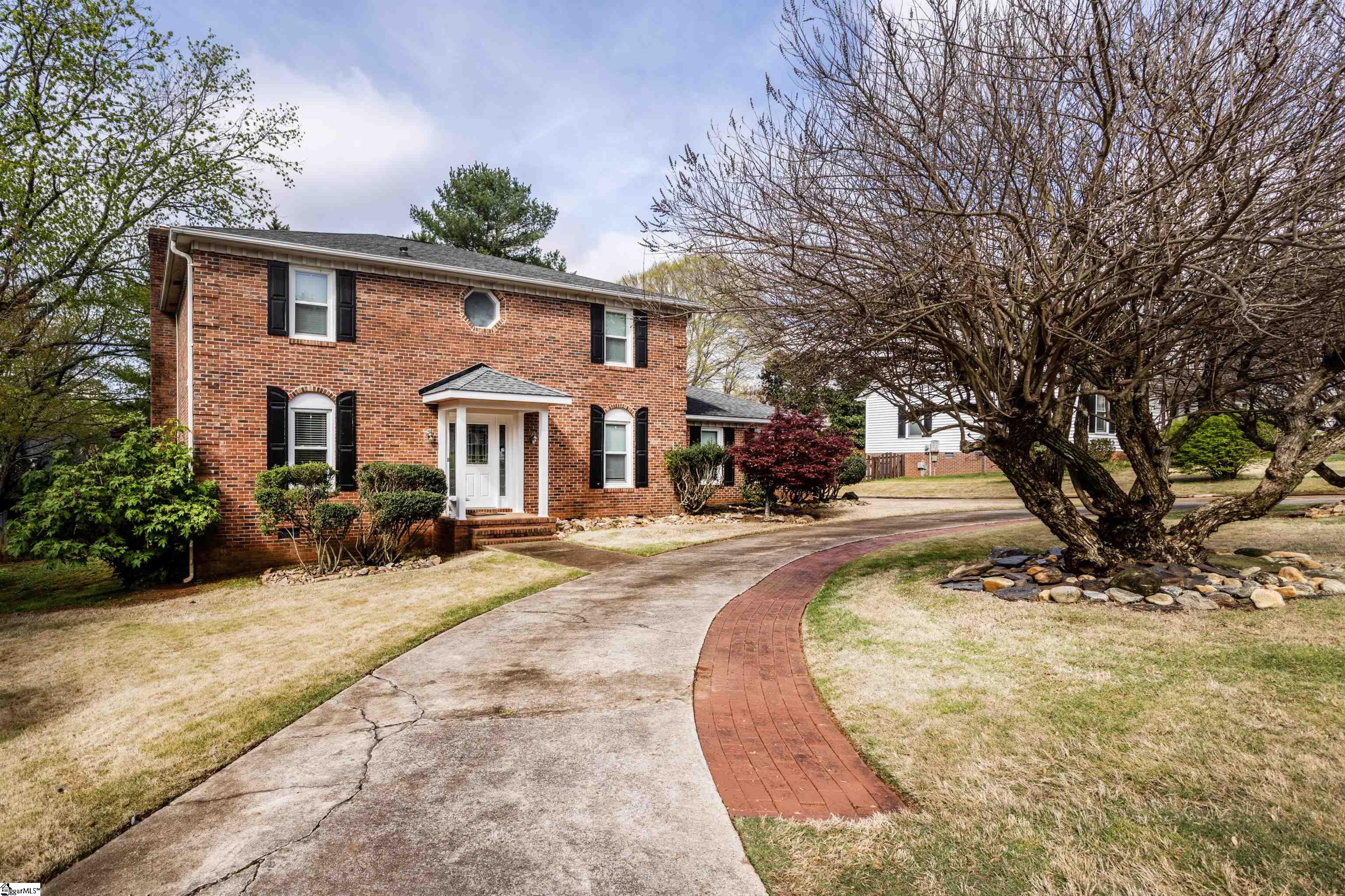 206 Gilderbrook Road Greenville, SC 29615 - Photo 1 of 32 Gallery Image 1