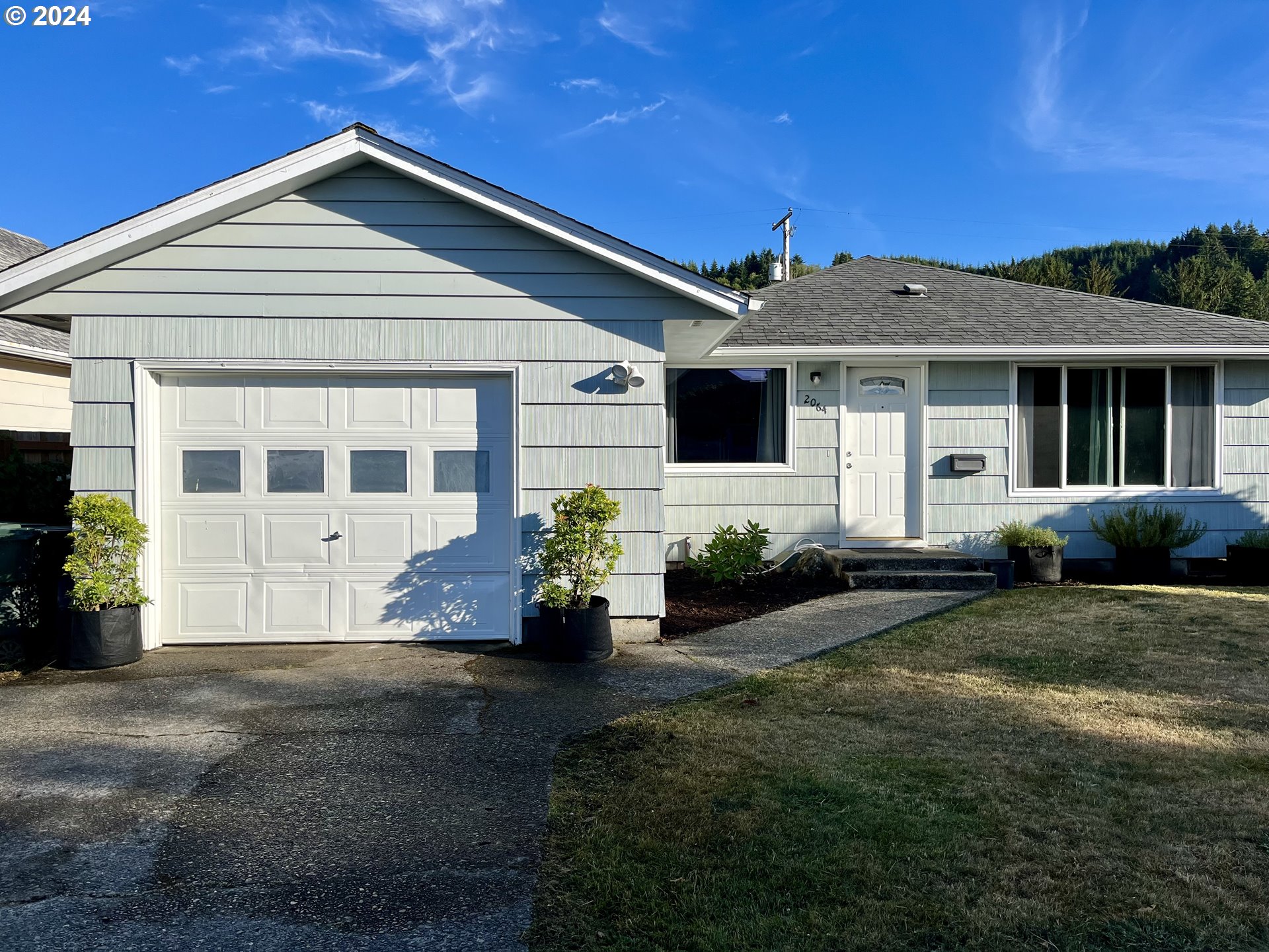 2064 Birch Avenue Reedsport, OR 97467 - Photo 1 of 18 Gallery Image 1