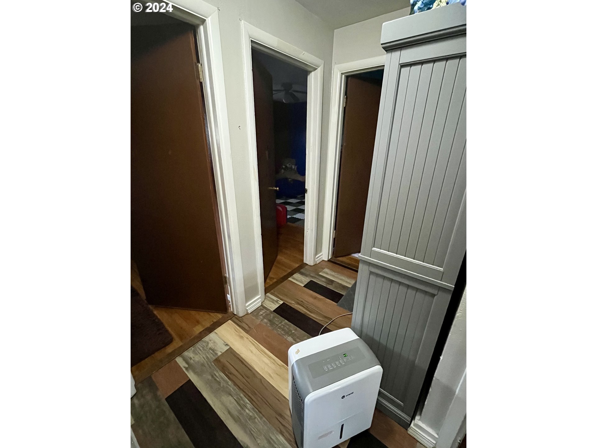 2064 Birch Avenue Reedsport, OR 97467 - Photo 13 of 18 Hallway