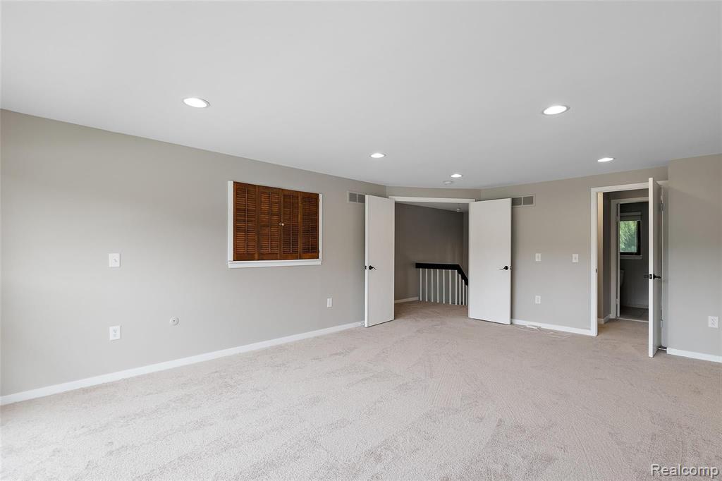 217 Streamview Drive Troy, MI 48085 - Photo 36 of 49