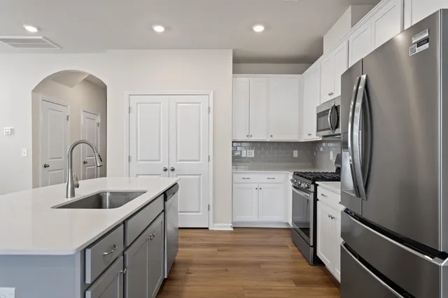 $260,000 | 8 Loebner Lane, Simpsonville, SC 29680