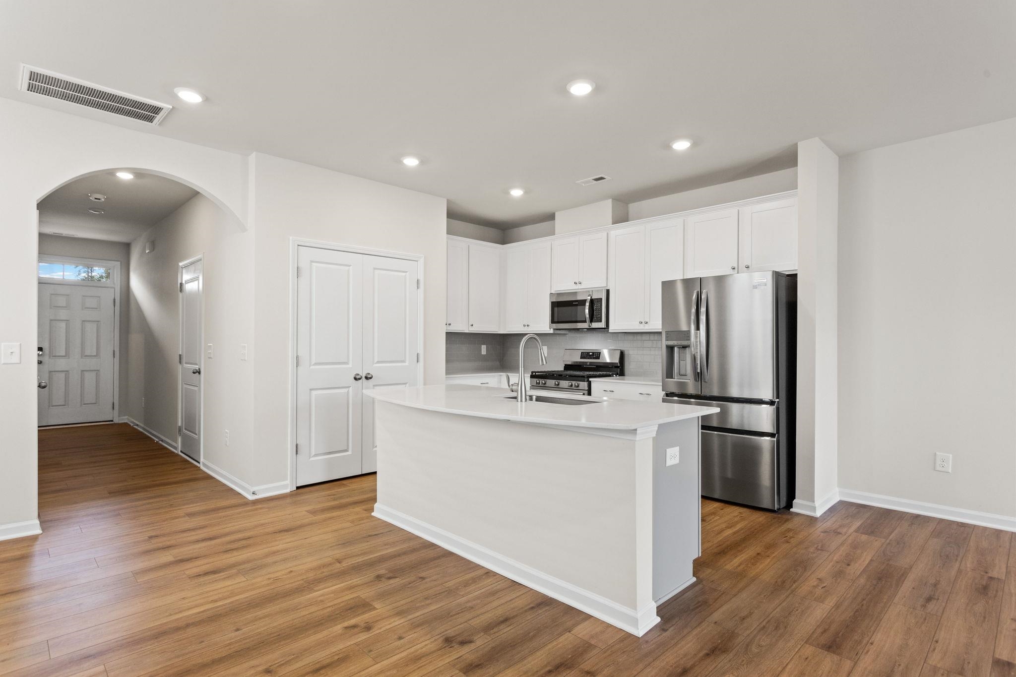 8 Loebner Lane Simpsonville, SC 29680 - Photo 3 of 31