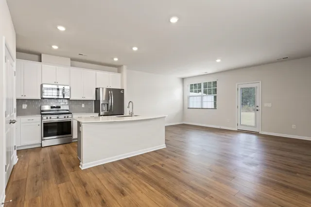 $260,000 | 8 Loebner Lane, Simpsonville, SC 29680