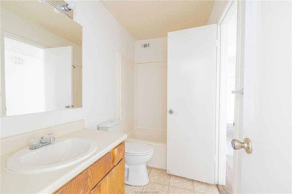 1107 Verde Drive, Unit 8 Bryan, TX 77801 - Photo 7 of 10