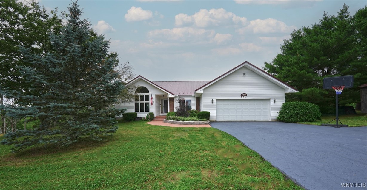 9245 Cole Road Boston, NY 14025 - Photo 1 of 1