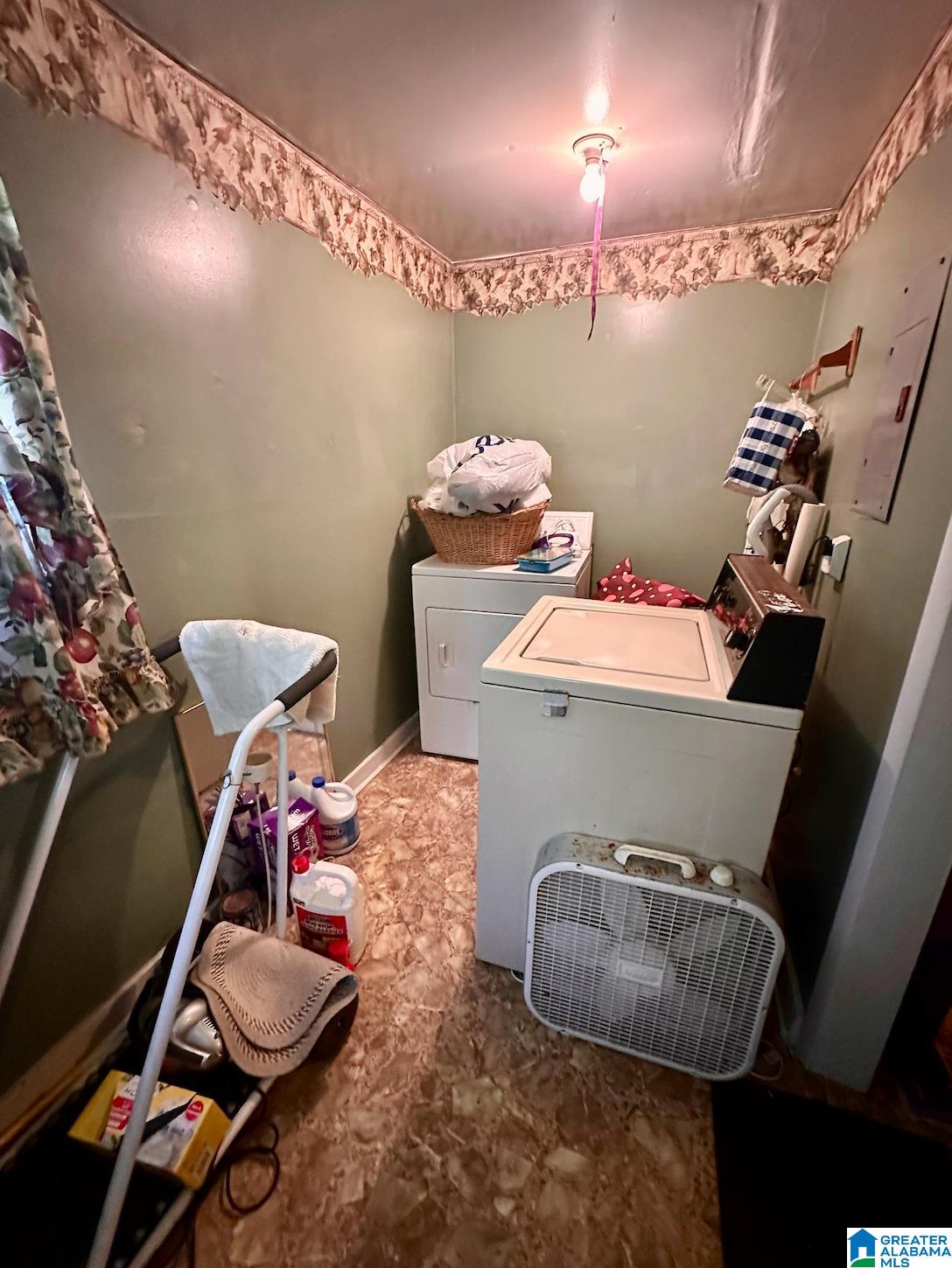 5621 Terrace J Birmingham, AL 35208 - Photo 17 of 24