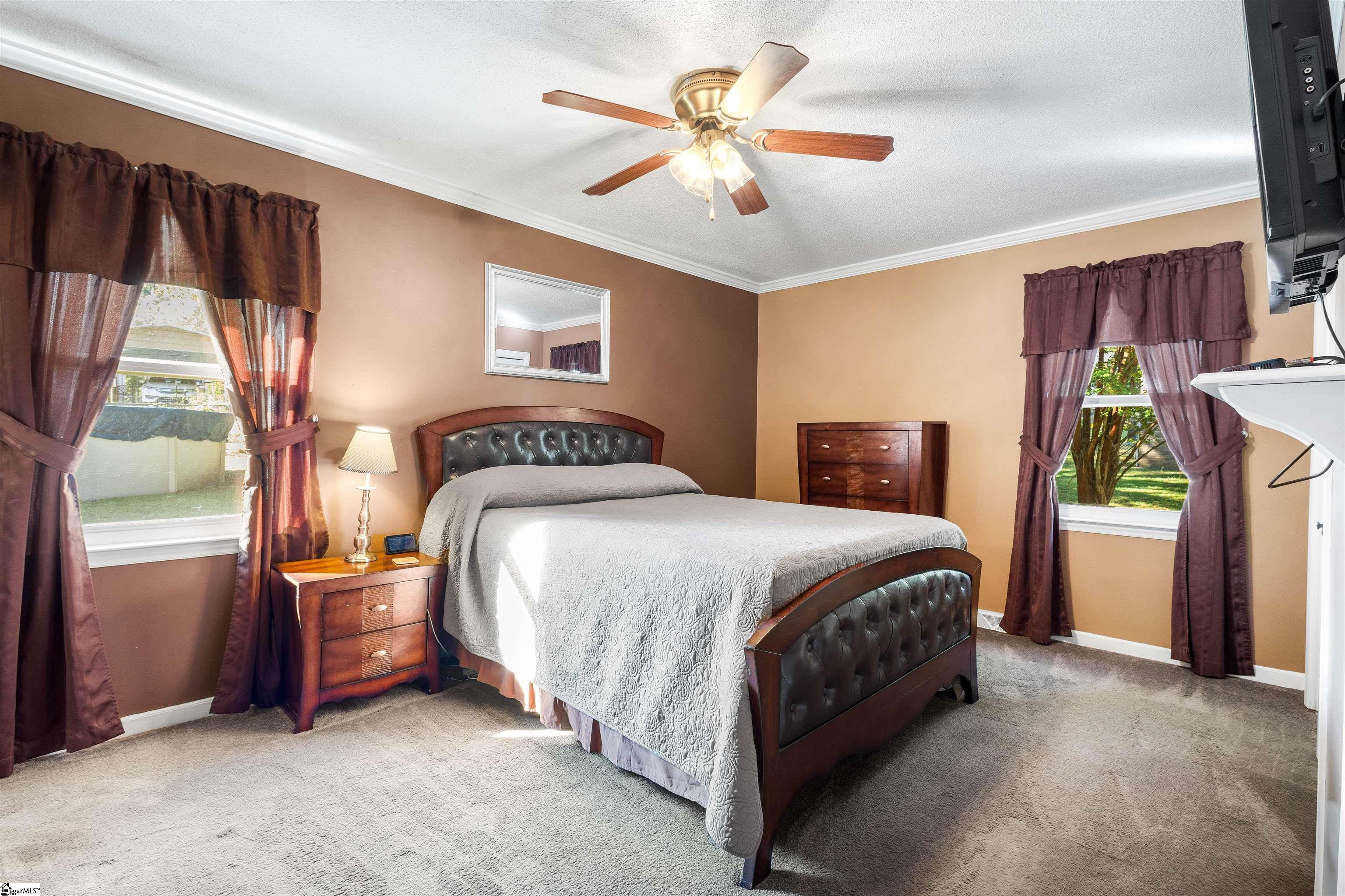 108 Edgewood Drive Laurens, SC 29360 - Photo 13 of 27