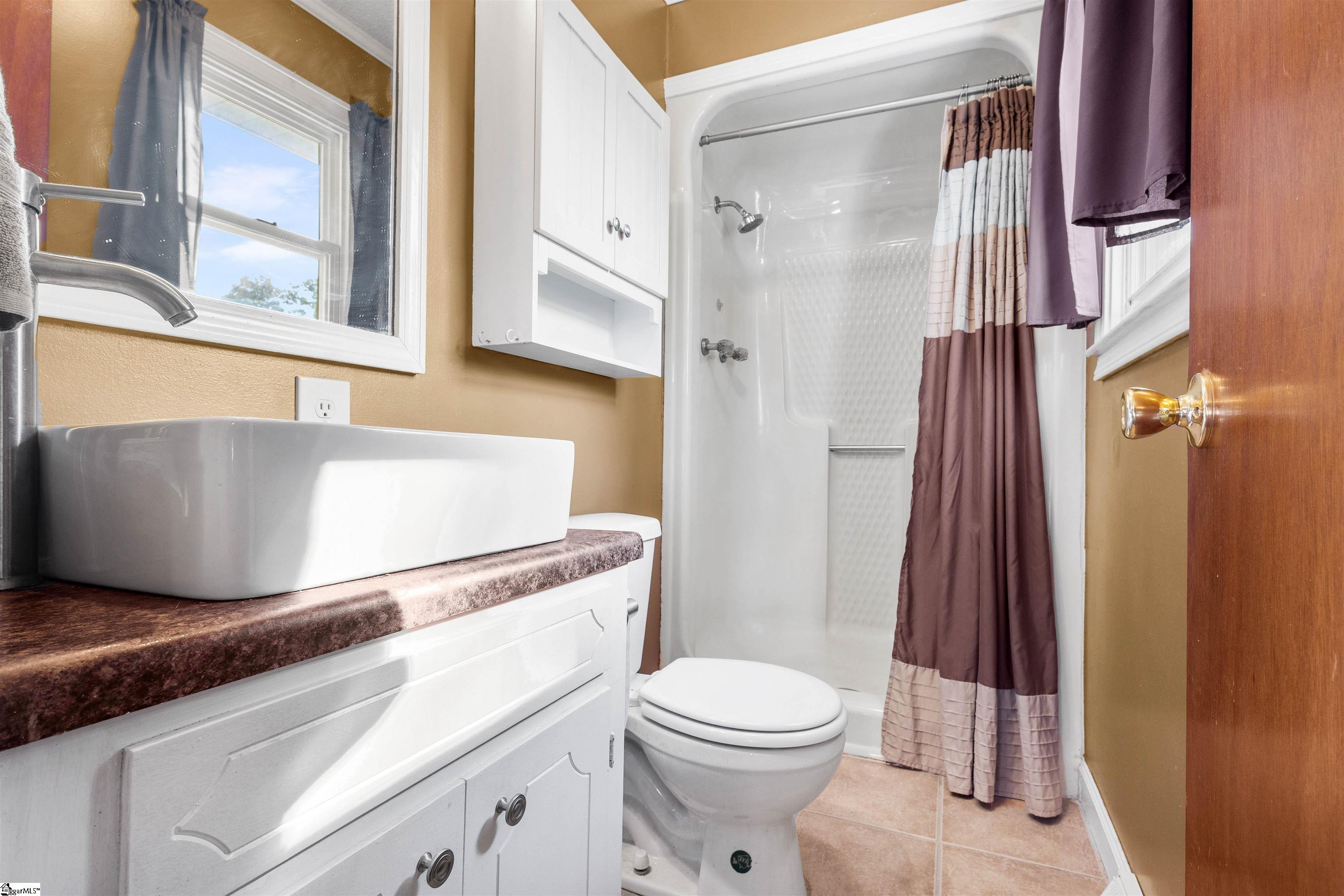 108 Edgewood Drive Laurens, SC 29360 - Photo 16 of 27