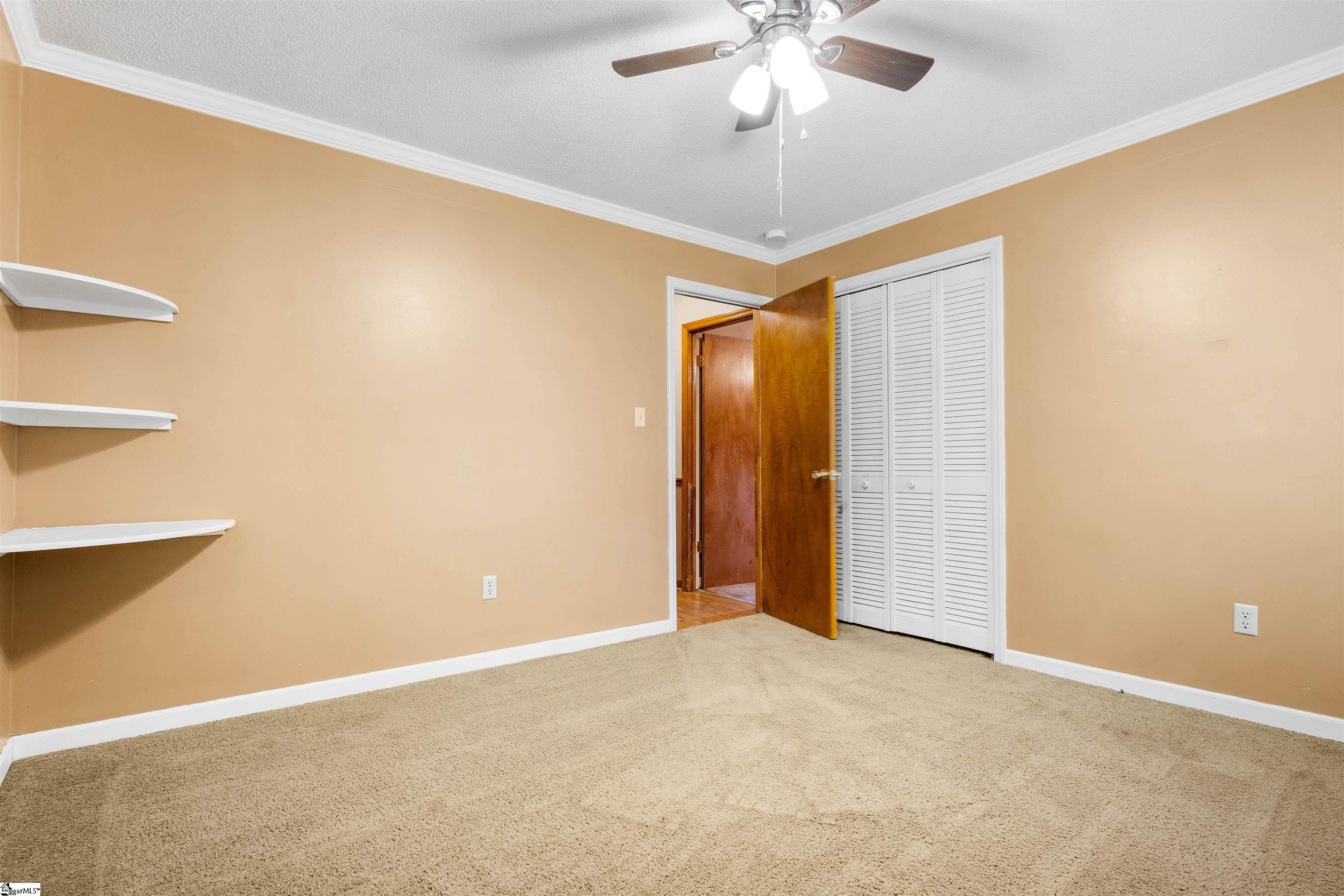 108 Edgewood Drive Laurens, SC 29360 - Photo 20 of 27