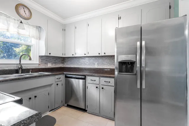 $194,900 | 108 Edgewood Drive, Laurens, SC 29360