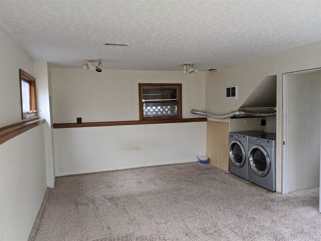 620 Lake Summerset Road Davis, IL 61019 - Photo 12 of 15 a view of a storage & utility room with washer and dryer