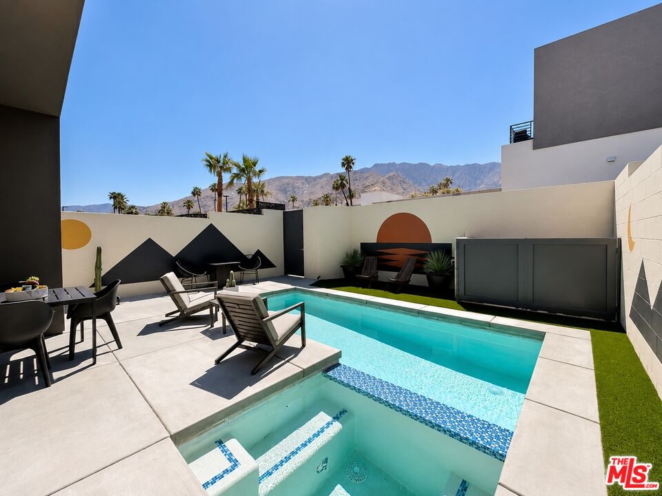 2693 Paragon Loop Palm Springs, CA 92262 - Photo 2 of 25