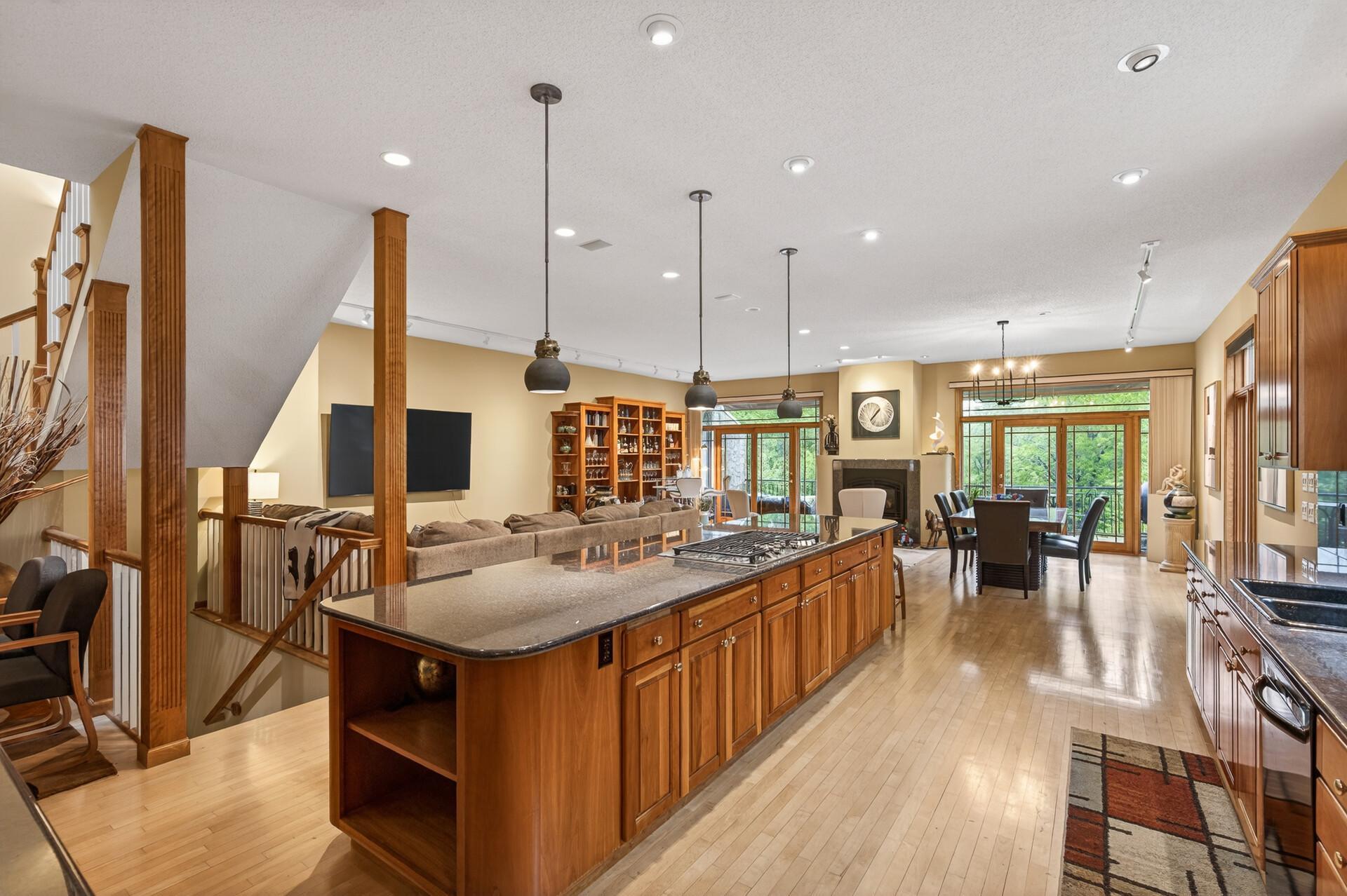 11820 Bren Road Minnetonka, MN 55343 - Photo 6 of 45
