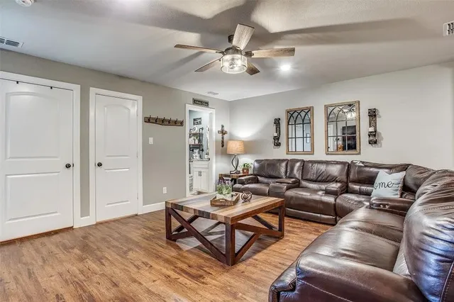 $3,650 | 14029 Friendship Road, Pilot Point, TX 76258