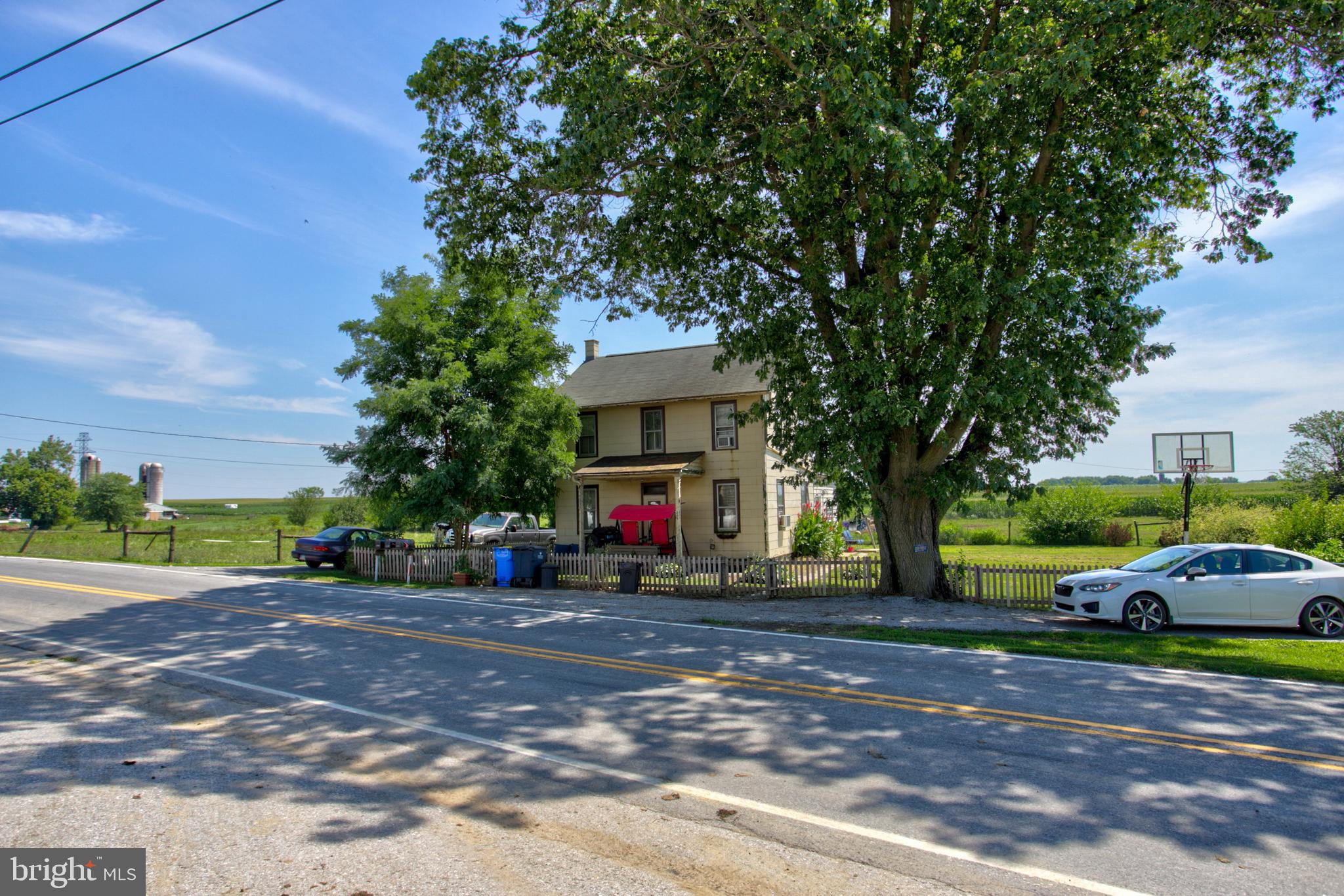 289 Clearview Road Lancaster, PA 17602 - Photo 2 of 18