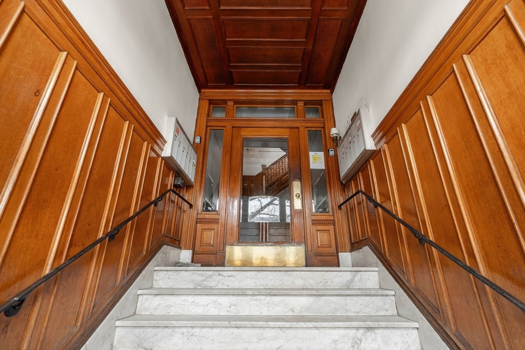 1407 Beacon Street, Unit 4 Brookline, MA 02446 - Photo 11 of 11