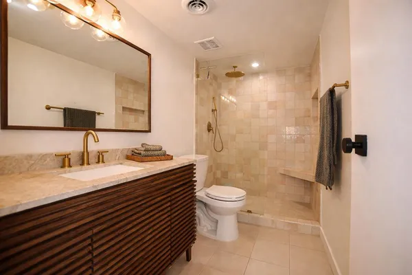 $2,200 | 3314 North 68th Street, Unit 233, Scottsdale, AZ 85251