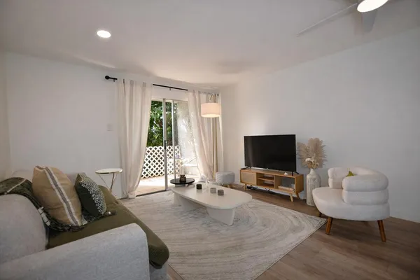 $2,200 | 3314 North 68th Street, Unit 233, Scottsdale, AZ 85251