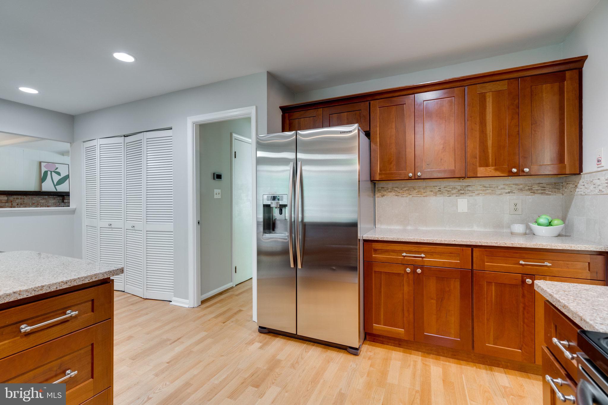 7811 Cliffside Court Springfield, VA 22153 - Photo 16 of 53 Kitchen