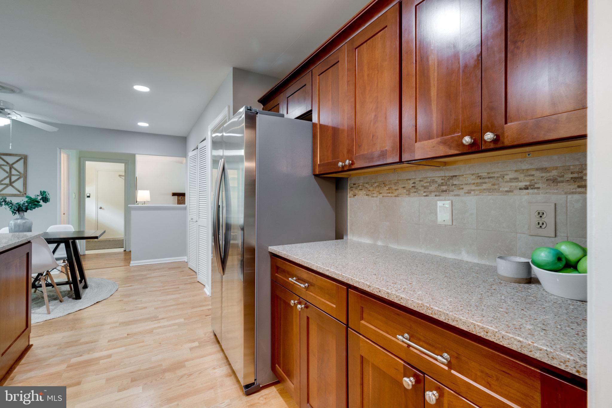 7811 Cliffside Court Springfield, VA 22153 - Photo 18 of 53 Kitchen