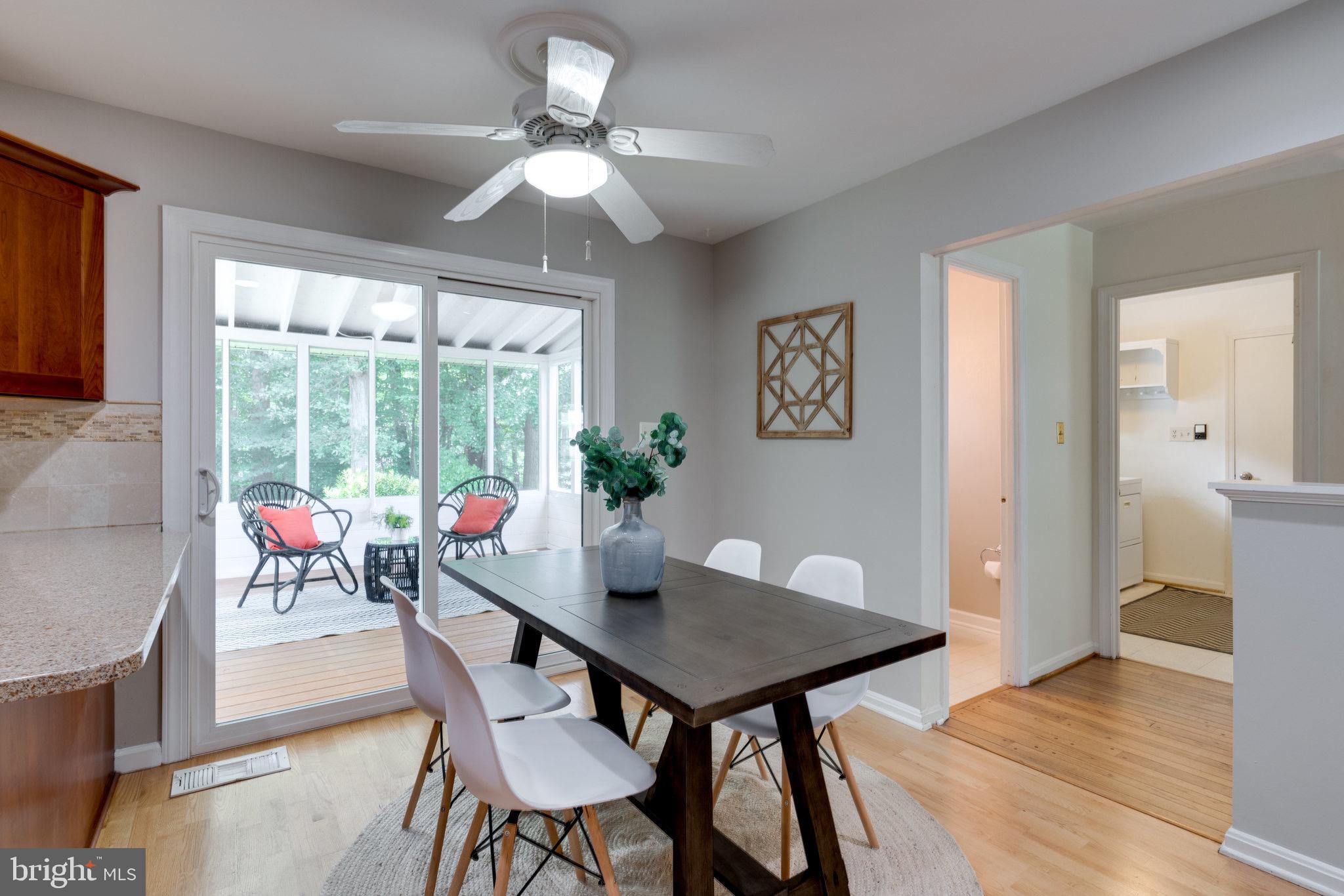 7811 Cliffside Court Springfield, VA 22153 - Photo 19 of 53 Eat-In Breakfast Area