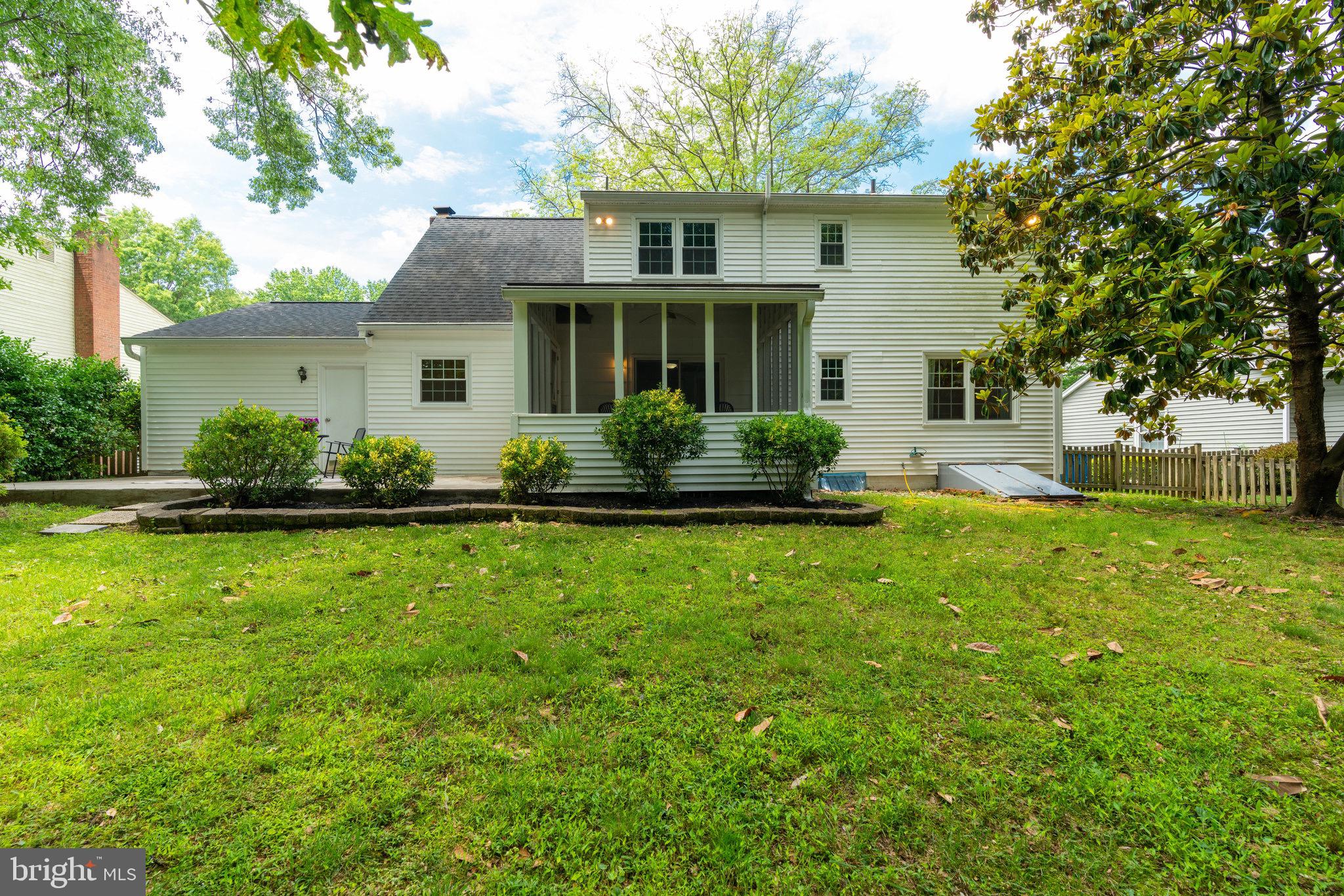 7811 Cliffside Court Springfield, VA 22153 - Photo 46 of 53 Back Exterior