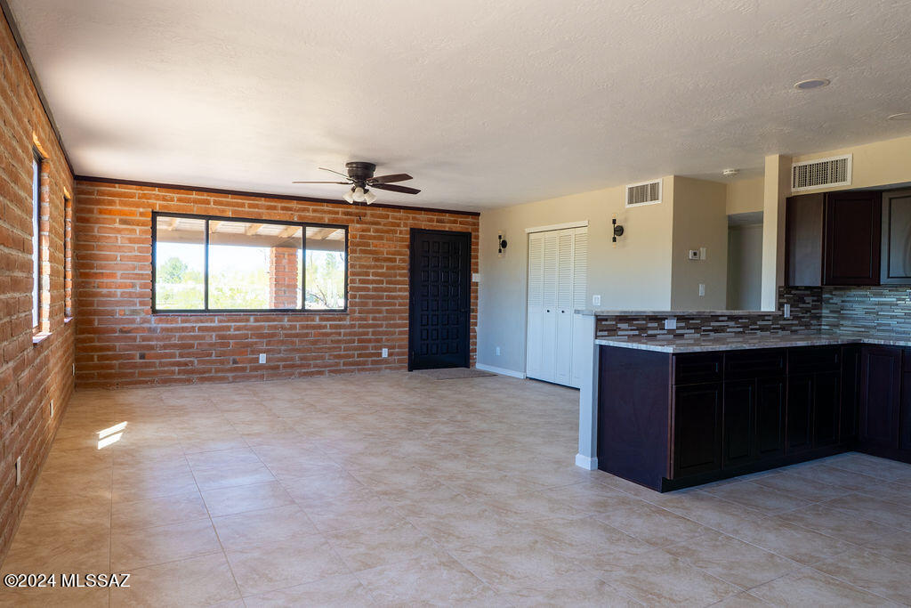 11901 West Picture Rocks Road Tucson, AZ 85743 - Photo 7 of 27 Gallery Image 7