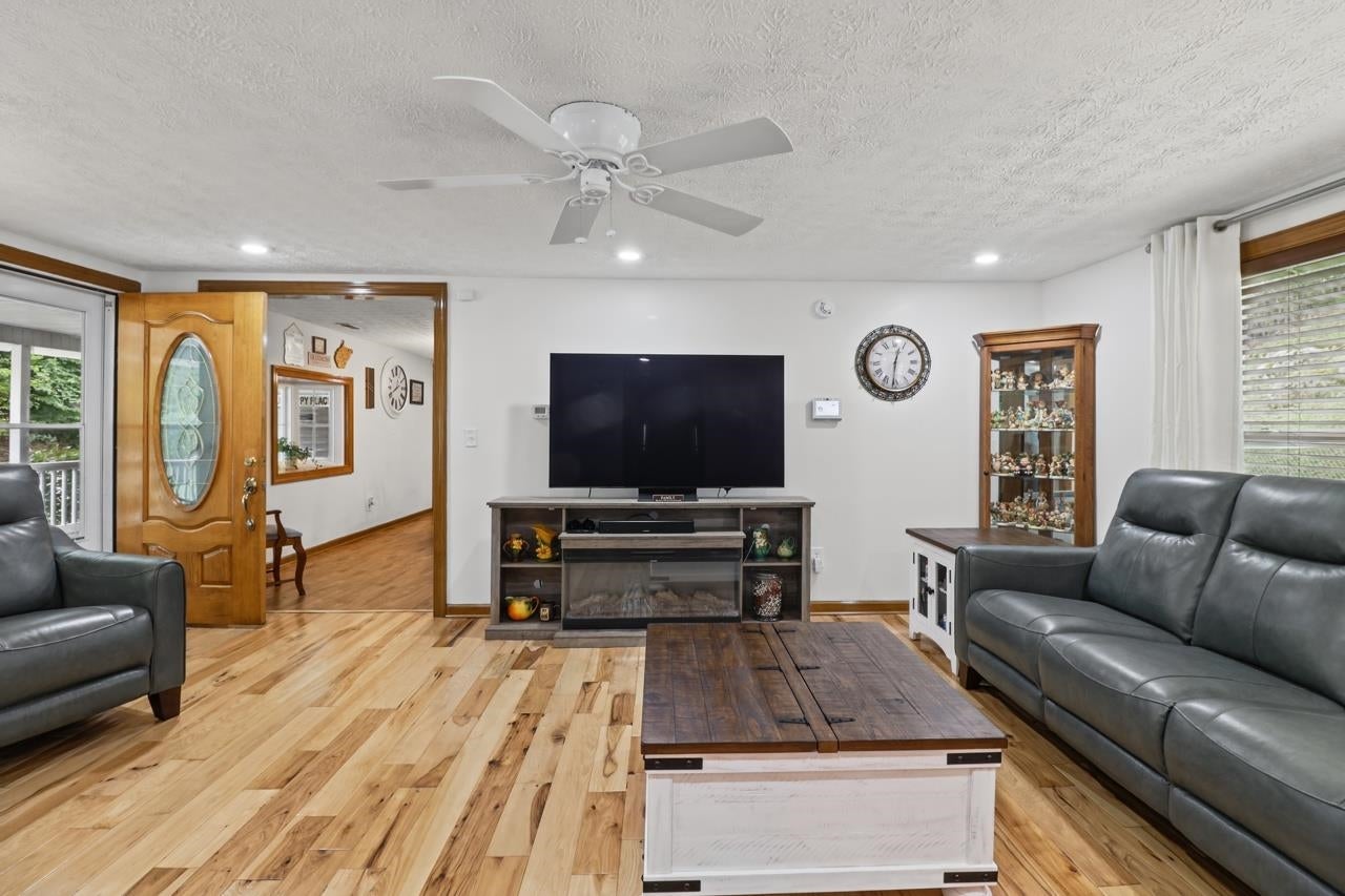 3399 Howell's Mill Road Ona, WV 25545 - Photo 17 of 32 Gallery Image 17