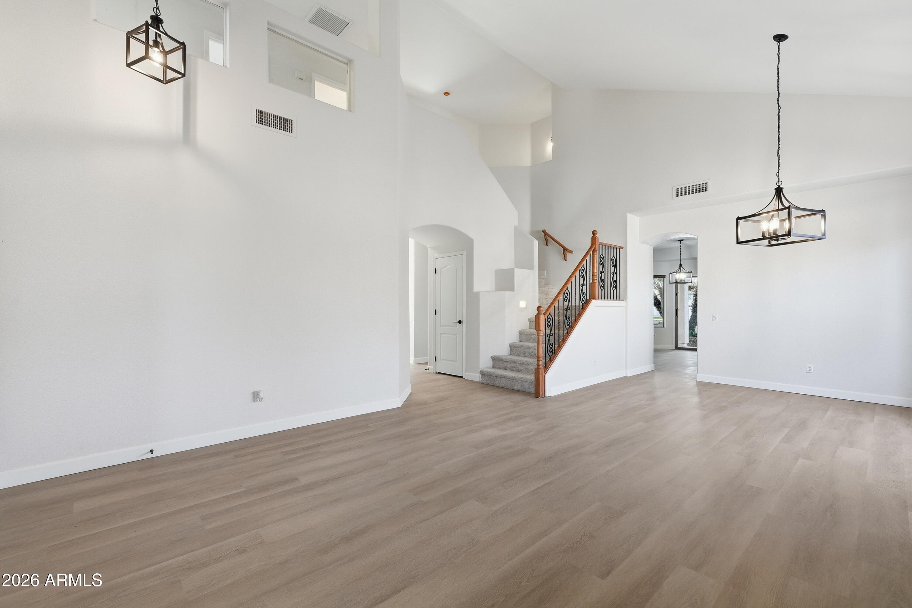 1491 West Blue Ridge Way Chandler, AZ 85248 - Photo 3 of 27 008_ListerPros (44)