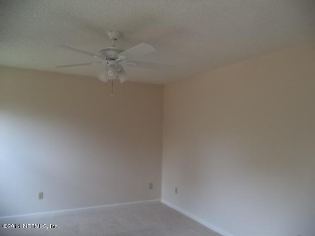 3853 Winter Berry Road Jacksonville, FL 32210 - Photo 3 of 10 DSC09040