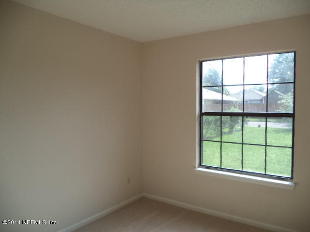 3853 Winter Berry Road Jacksonville, FL 32210 - Photo 8 of 10 DSC09056