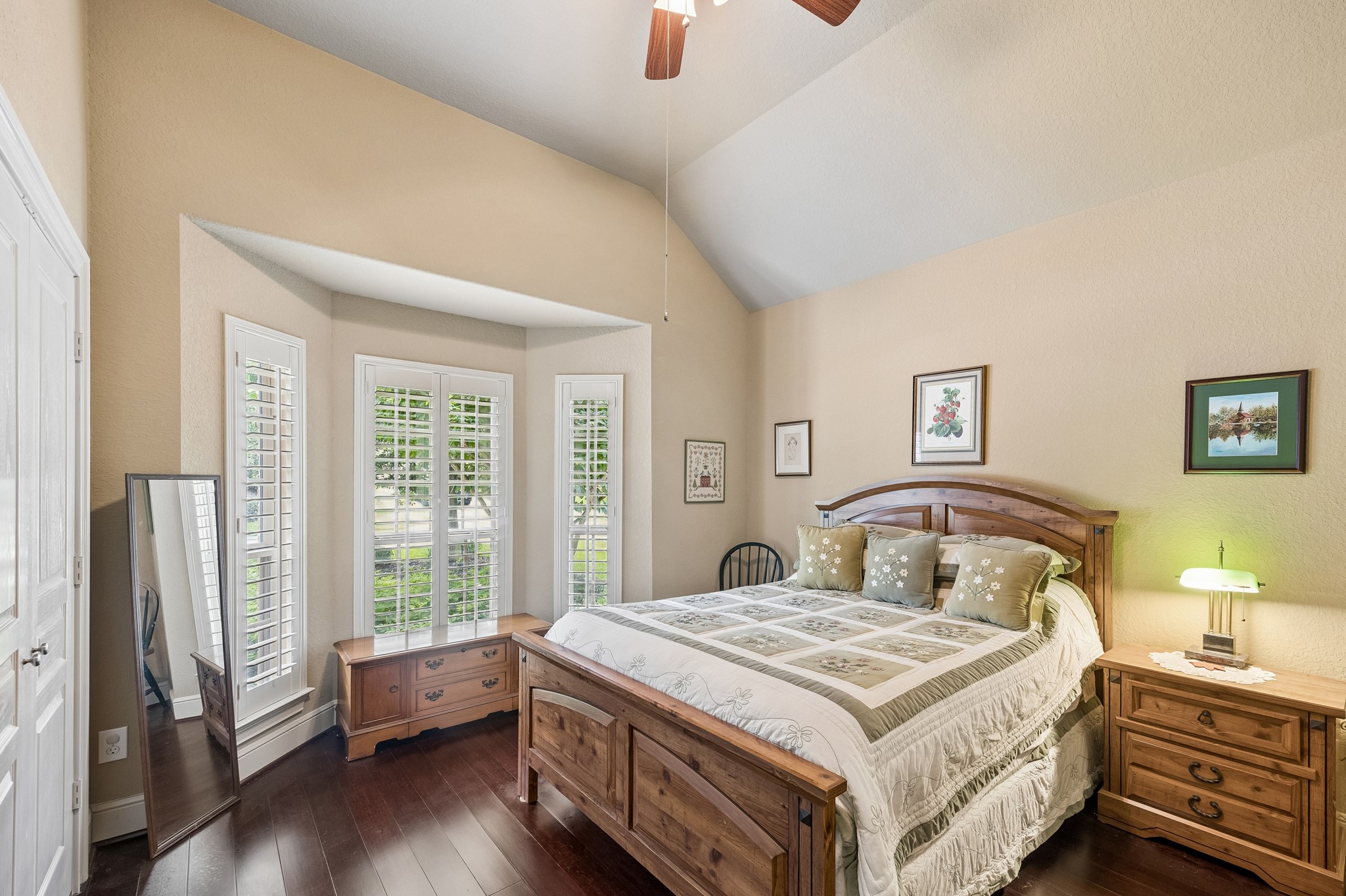 14 Tallgrass Way Spring, TX 77389 - Photo 24 of 31 Bedroom