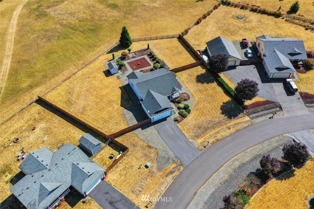 19841 Tahoma Circle Southwest Rochester, WA 98579 - Photo 3 of 27