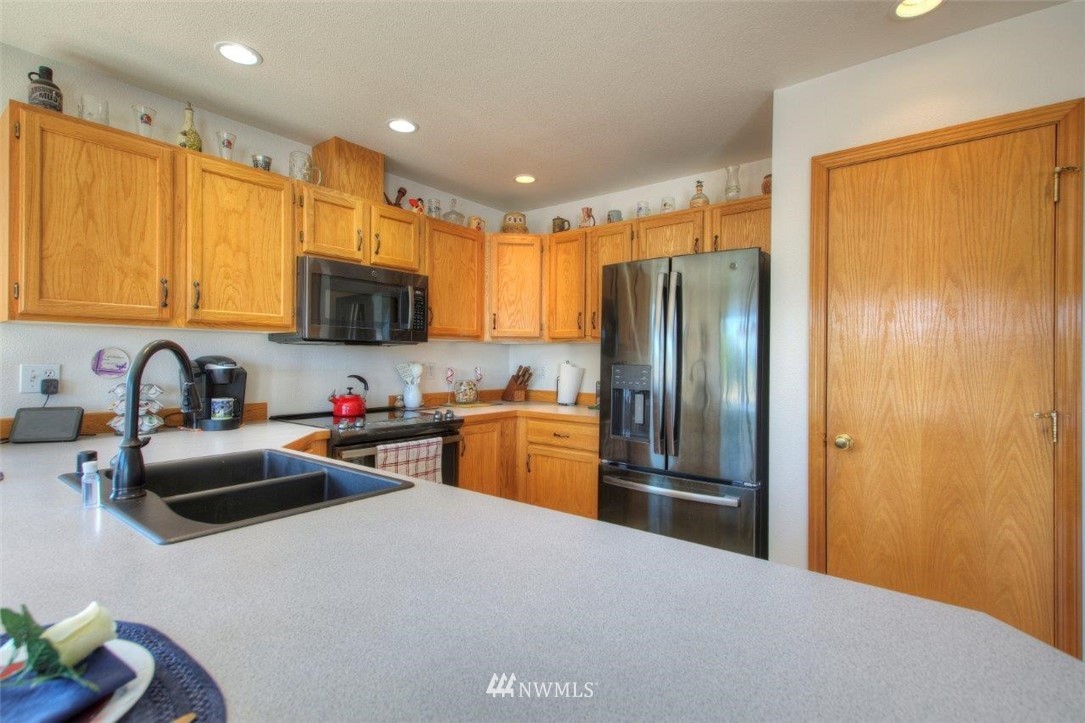 19841 Tahoma Circle Southwest Rochester, WA 98579 - Photo 7 of 27