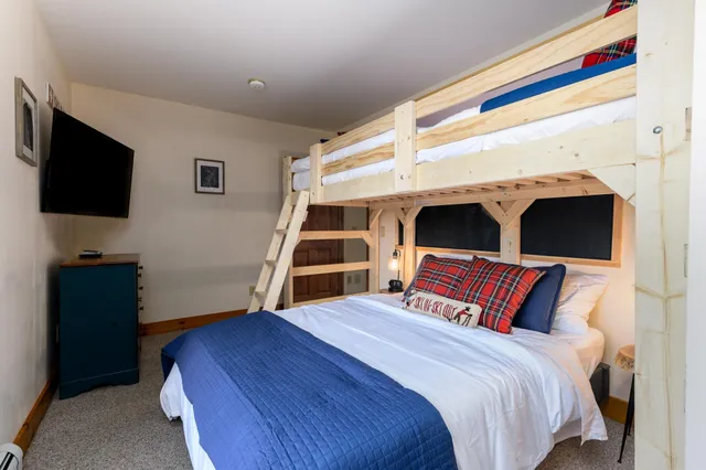 $520,000 | 232 North Village Road, Unit V306, Jay, VT 05859