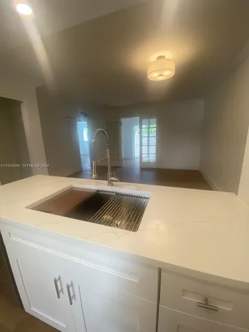 a view of utility room