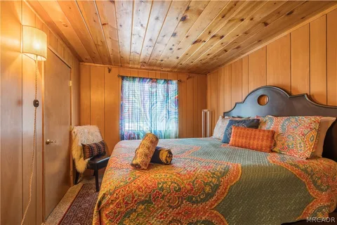$309,900 | 620 West Aeroplane Boulevard, Big Bear City, CA 92314