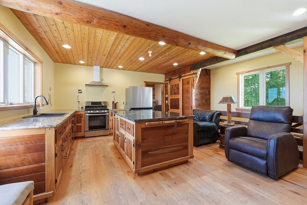 5 Osgood Road Charlton, MA 01507 - Photo 32 of 42
