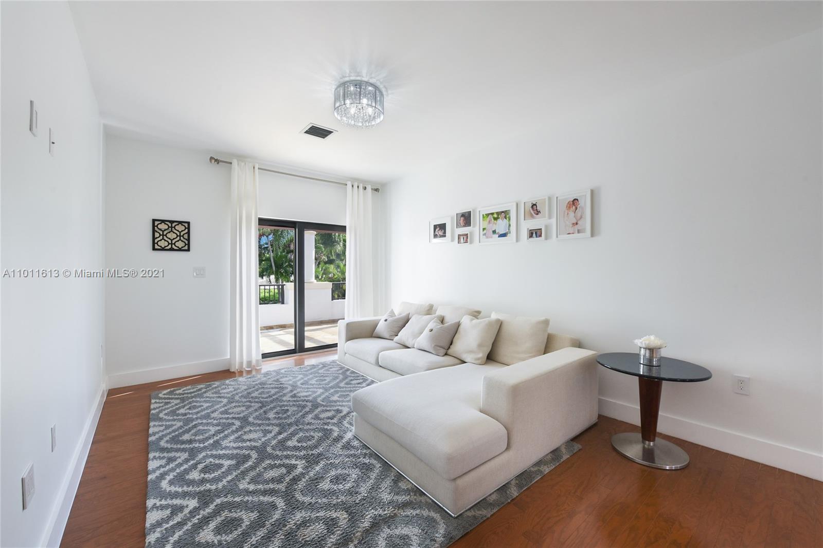 471 Southwest 30th Road Miami, FL 33129 - Photo 16 of 27 2nd floor Family Room Area... great space for a home office !! | Wood Flooring