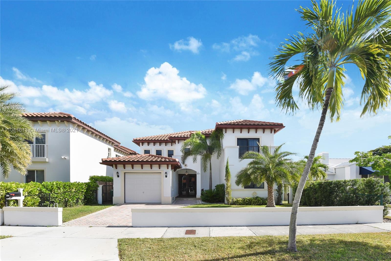 471 Southwest 30th Road Miami, FL 33129 - Photo 2 of 27 Front View | 1 Car Garage & 1 Carport Space | Impact Windows | Quite neighborhood | Minutes to Brickell, Key Biscayne, Miami International Airport, Coconut Grove and Coral Gables !!