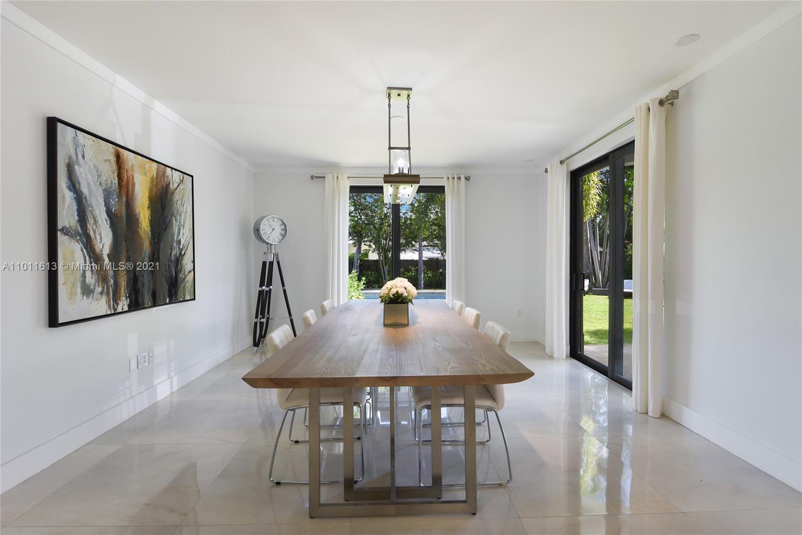 471 Southwest 30th Road Miami, FL 33129 - Photo 6 of 27 Other View Dining area | Lots of natural light