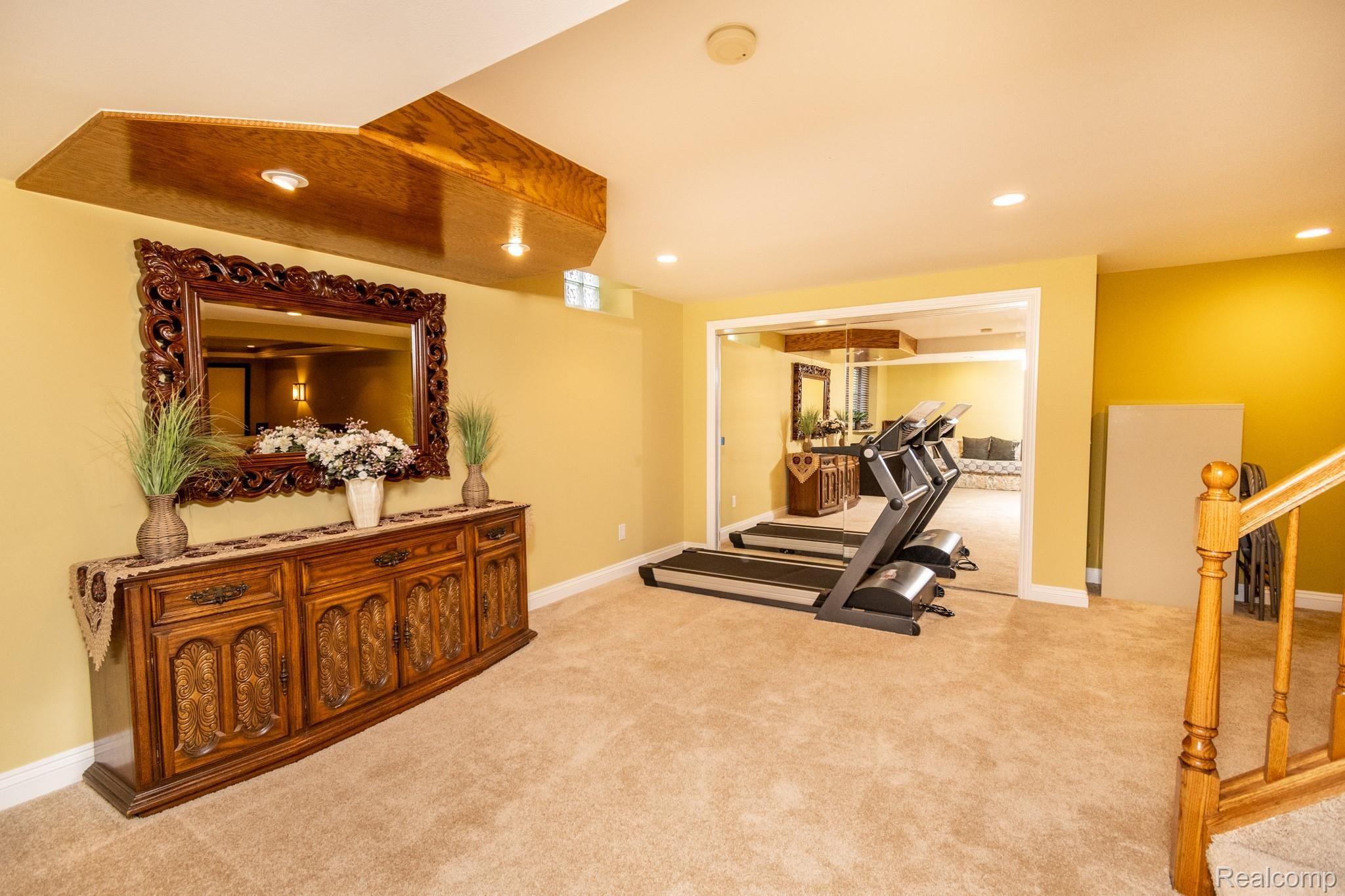 873 Grovecrest Rochester, MI 48307 - Photo 49 of 65 DSC_6839.jpg