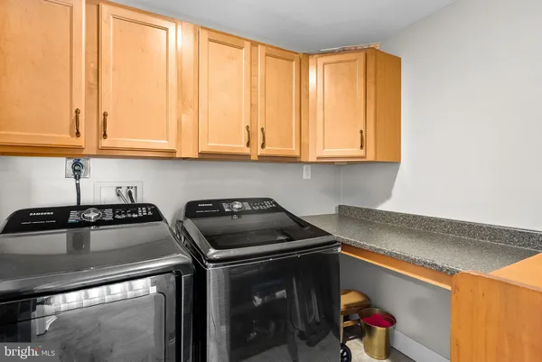 $1,895,000 | 15064 Barlow Drive, Waterford, VA 20197