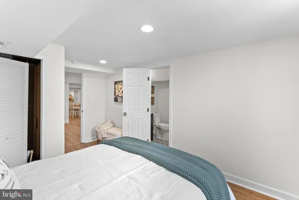 $1,895,000 | 15064 Barlow Drive, Waterford, VA 20197