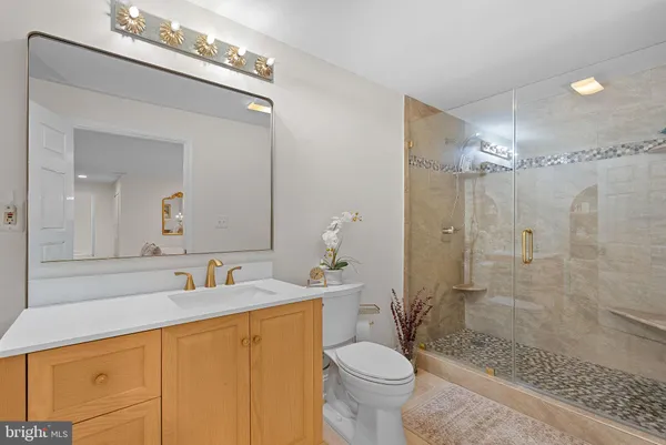 $1,895,000 | 15064 Barlow Drive, Waterford, VA 20197