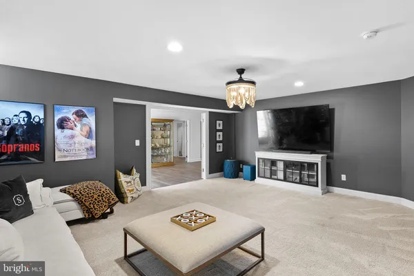 $1,895,000 | 15064 Barlow Drive, Waterford, VA 20197